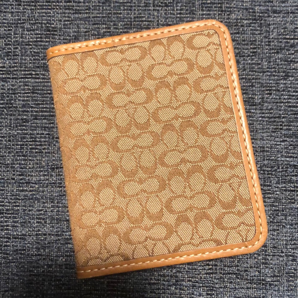 Coach License Holder